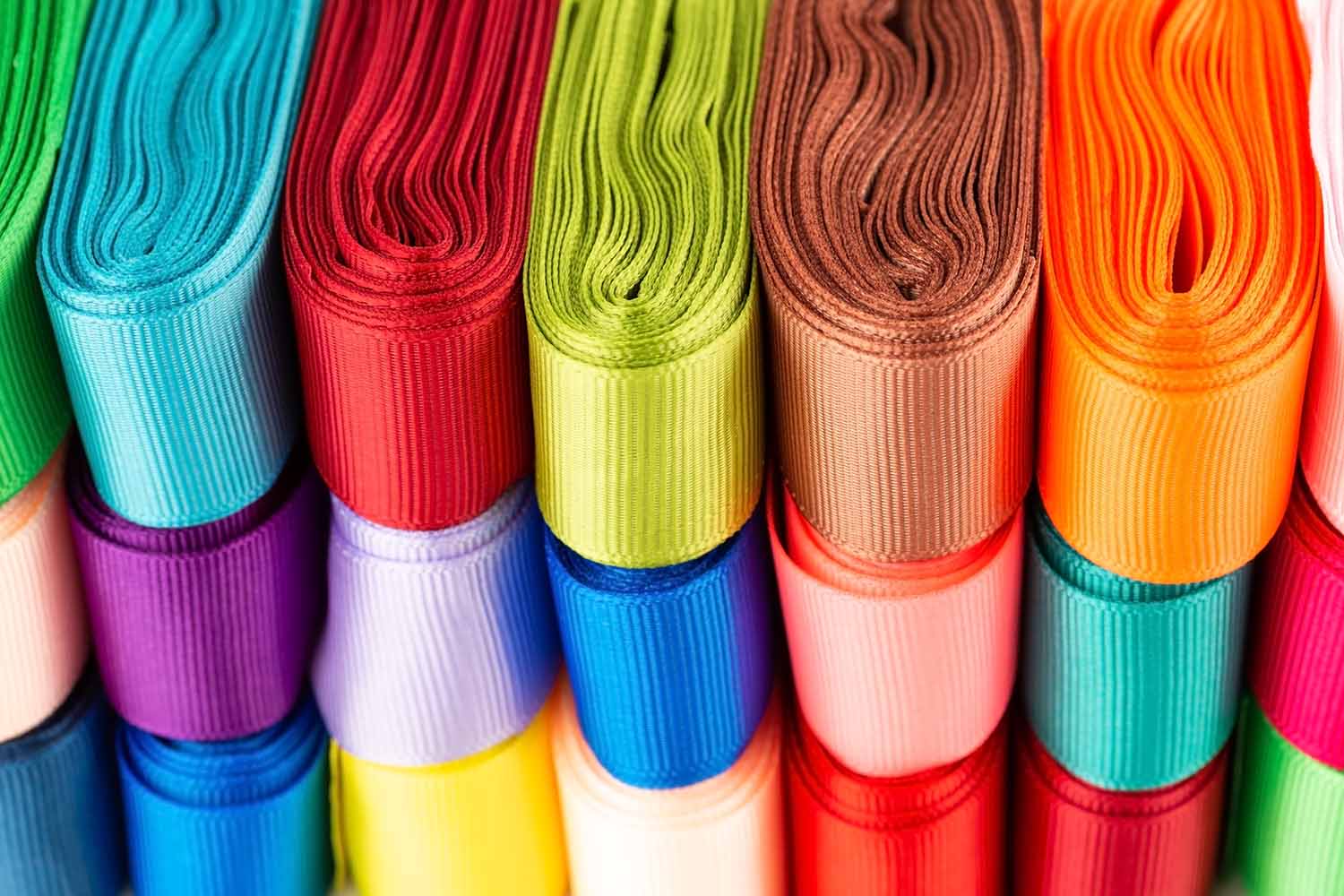What is Grosgrain? Fabric Guide, Uses and Types