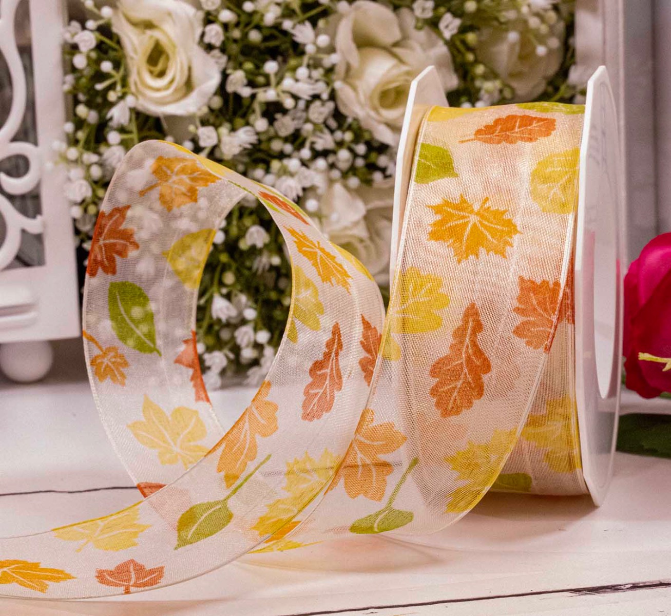 40mm x 20m white wired sheer with autumn leaf print